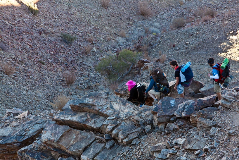 “Explore the Fish River Canyon: Excitement Awaits, but Safety First!”
